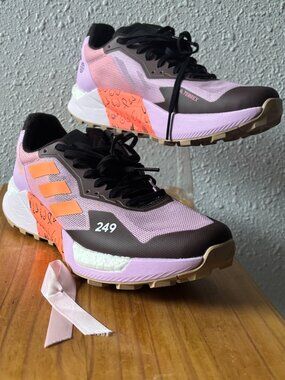 ADIDAS limited edition breast cancer awareness terrex agravic ultra shoes 7